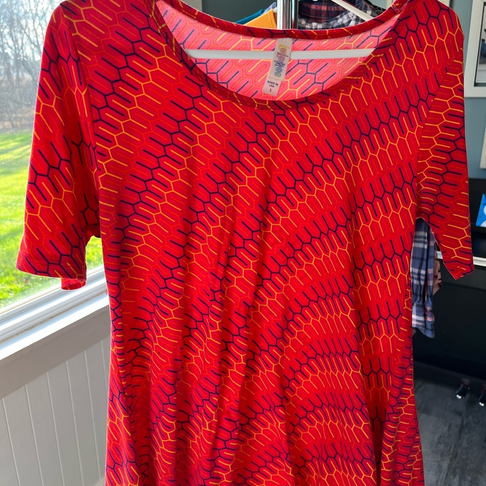 LuLaRoe perfect tee